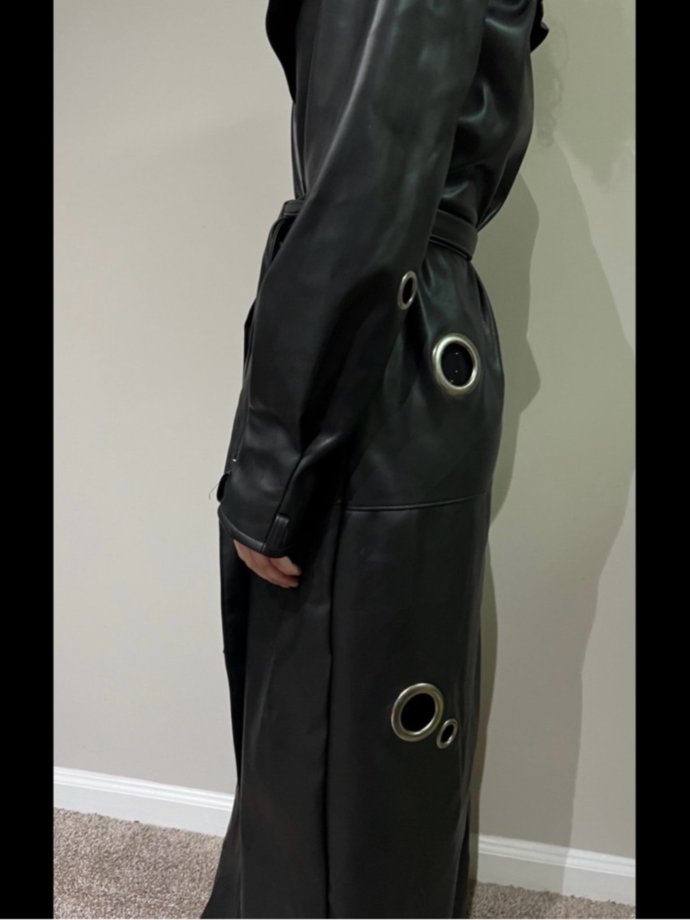 Poster Girl Dolls Kill ‘MISBEHAVING’ Faux Leather Trench Coat O Ring XL NWT - Picture 4 of 15